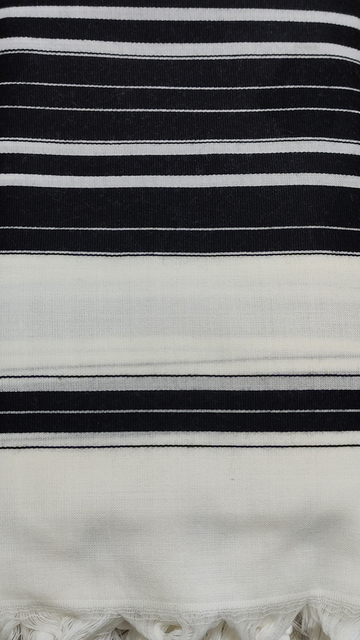 Wool Tallis - 'Munkatch' - Chabad