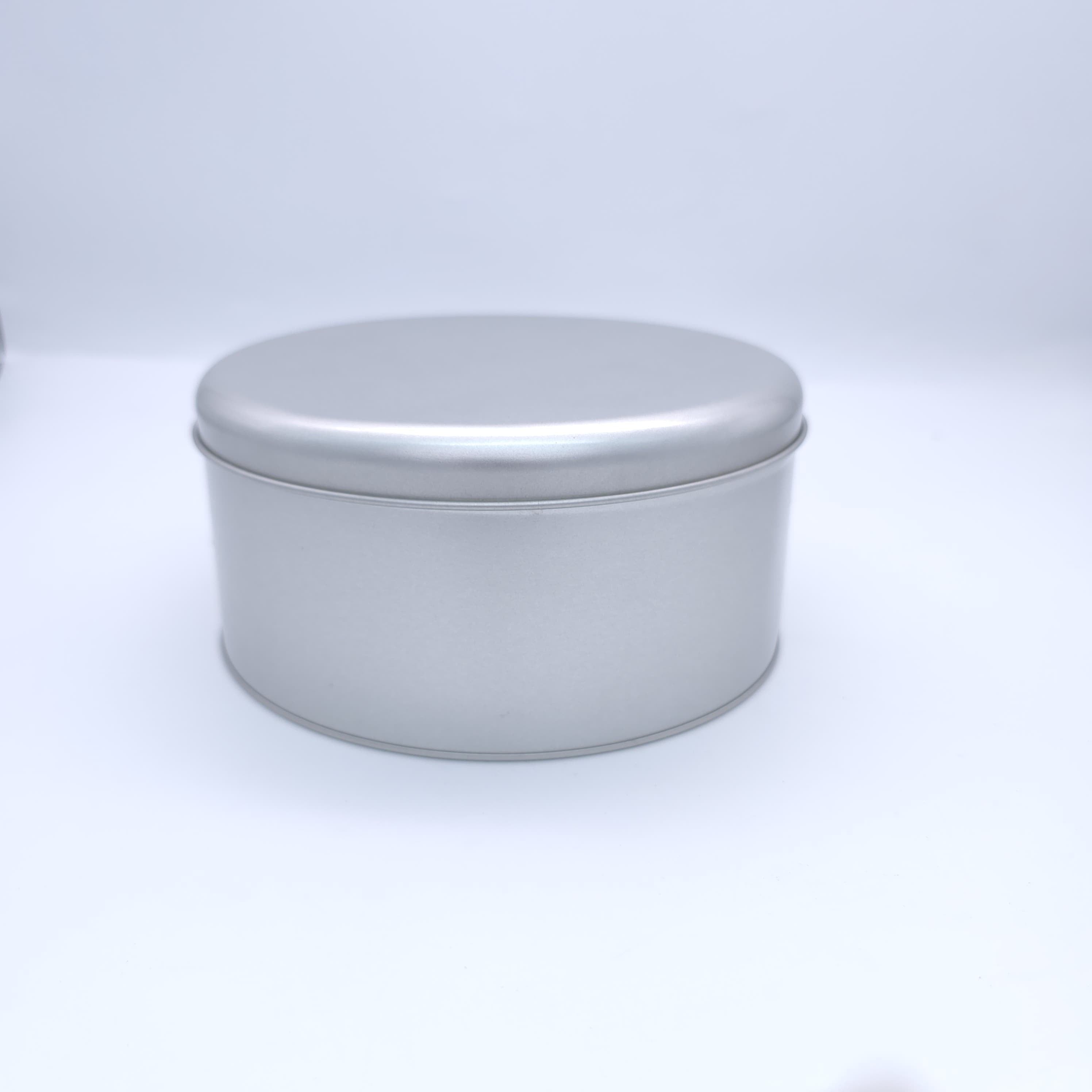 1 lb Round Rosh Hashana Honey Cake in Tin
