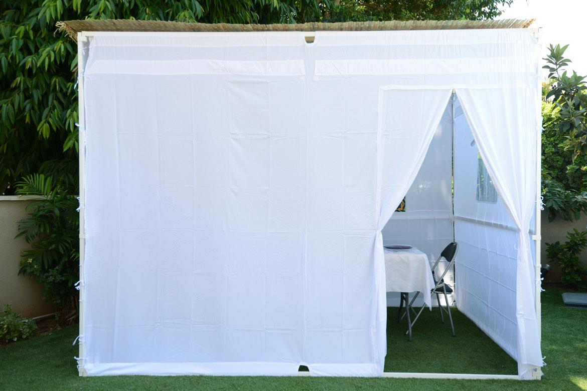 Sukkah Wall Material
