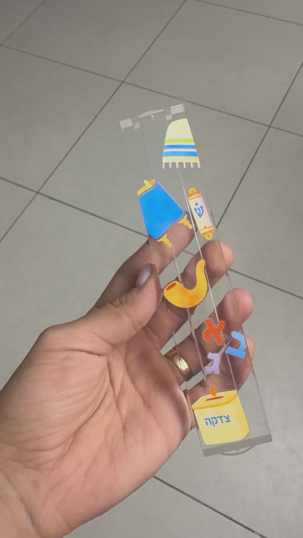 Load video: Crystal Bead Mezuzah Art Kit