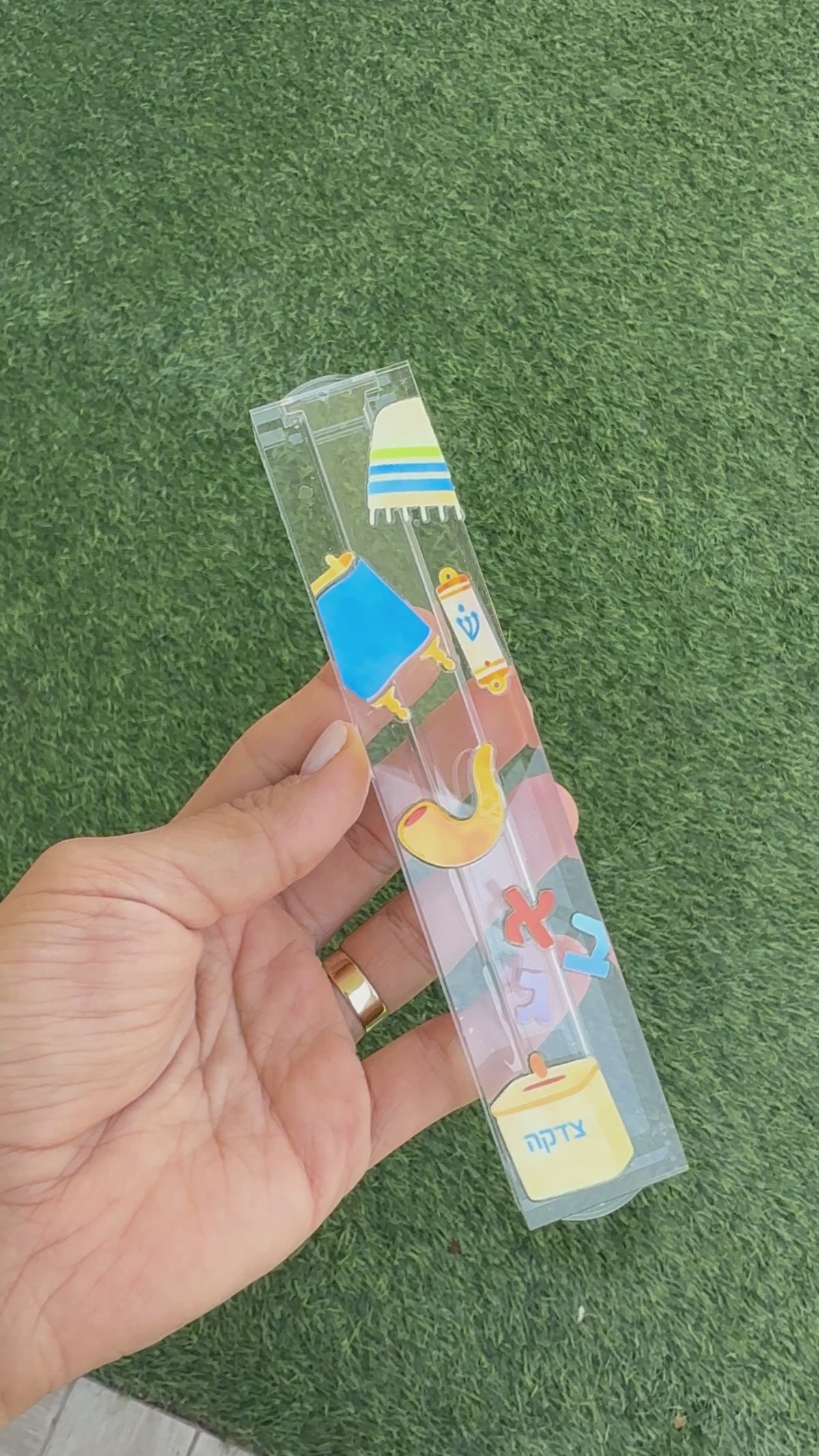 Load video: Crystal Bead Mezuzah Art Kit