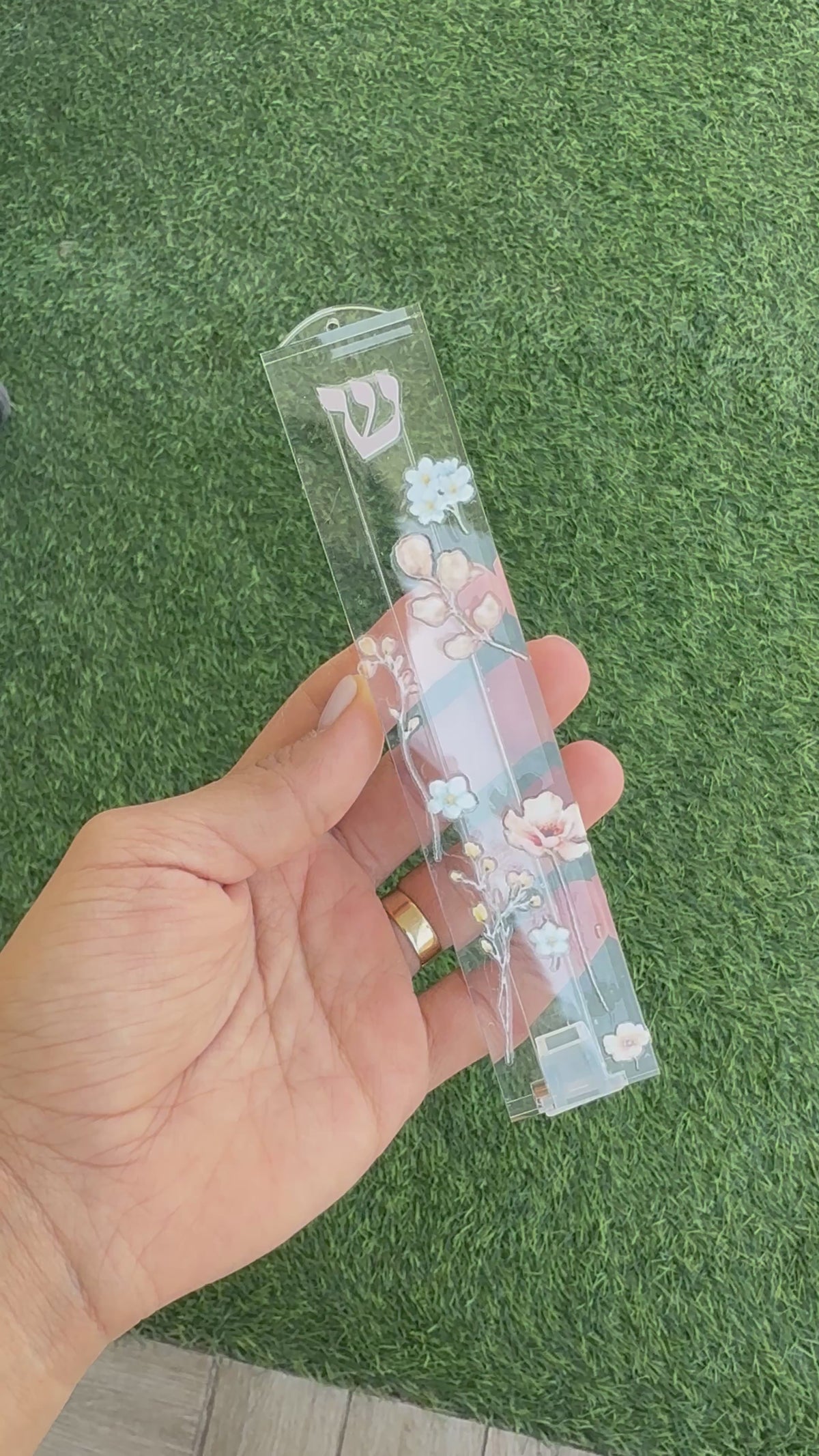 Load video: Crystal Bead Mezuzah Art Kit